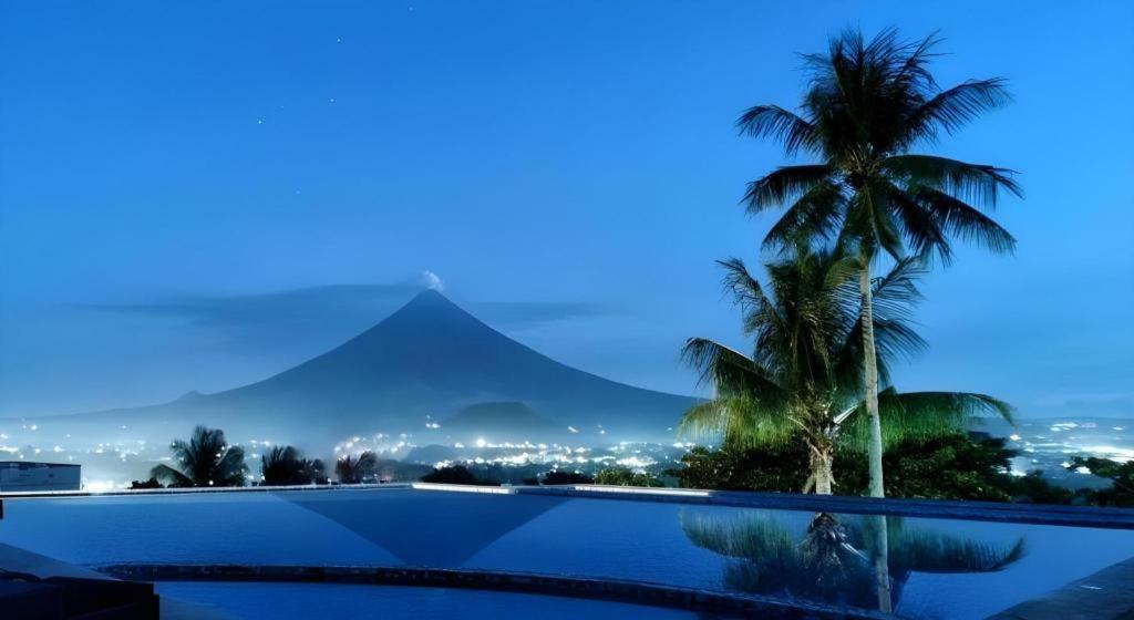 The Oriental Hotel Legazpi Buitenkant foto
